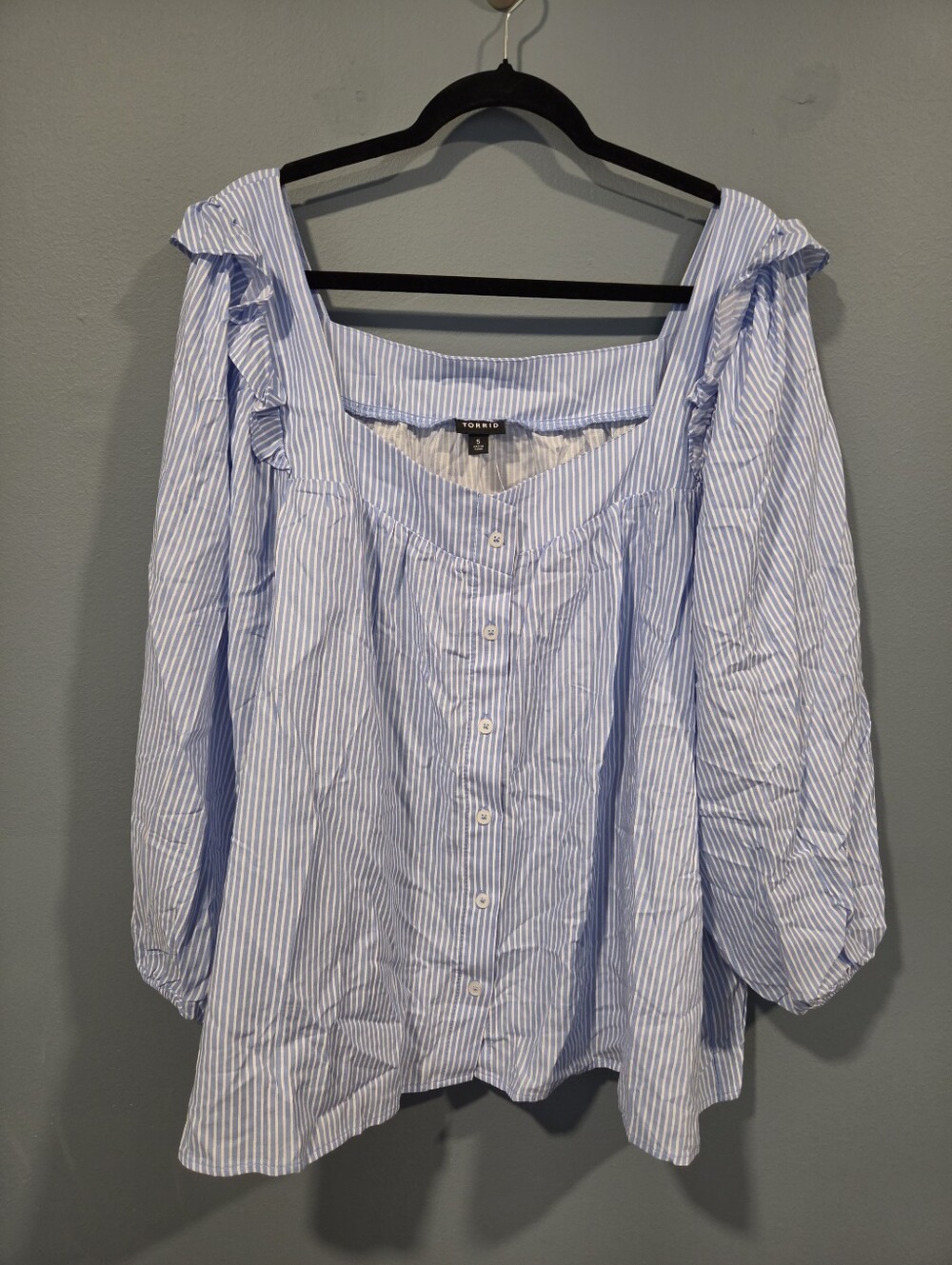 torrid Blue & White Pinstripe Ruffle Square-Neck Button Shirt - Size 5